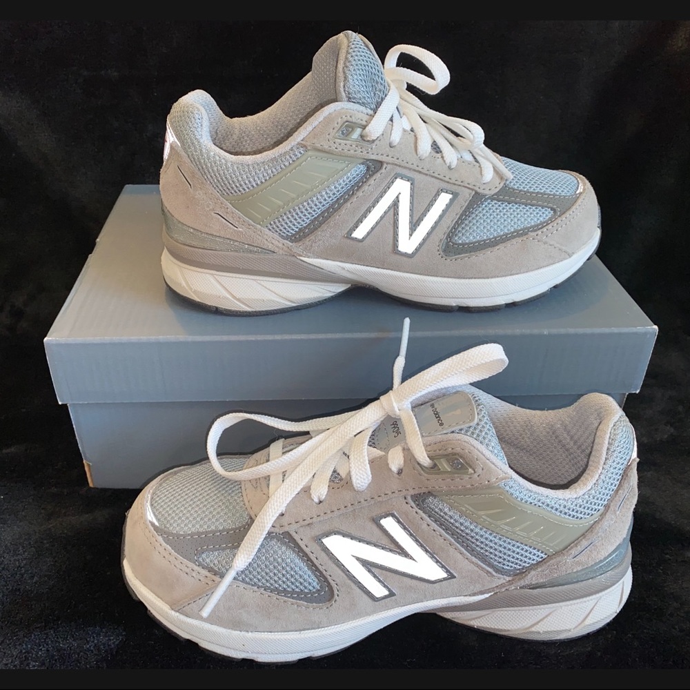New Balance 990 | Size 1 Kids | Grey